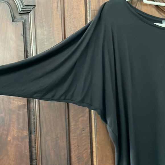 Vince - black long sleeved top - Dolman sleeves. - Picture 2 of 5